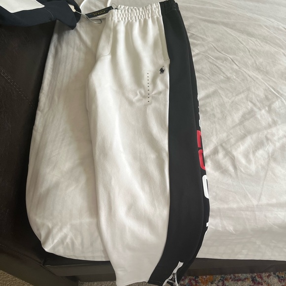 Never worn - Picture 2 of 2